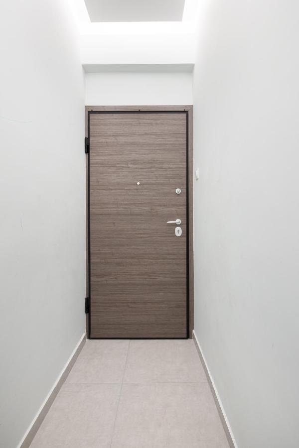 Newly Renovated Cozy Studio Downtown アテネ エクステリア 写真
